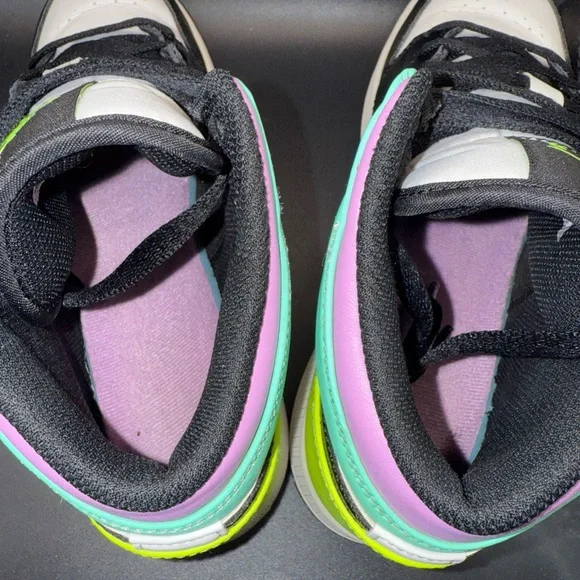 Jordan Kids Sneakers in Black, White, and Green - Picture 4 of 10